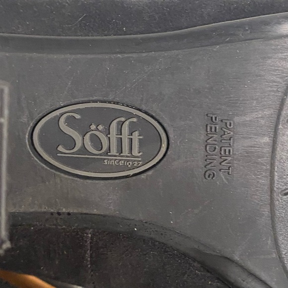 Softt Medina Black Suede Pumps Size 9.5 - Picture 9 of 10